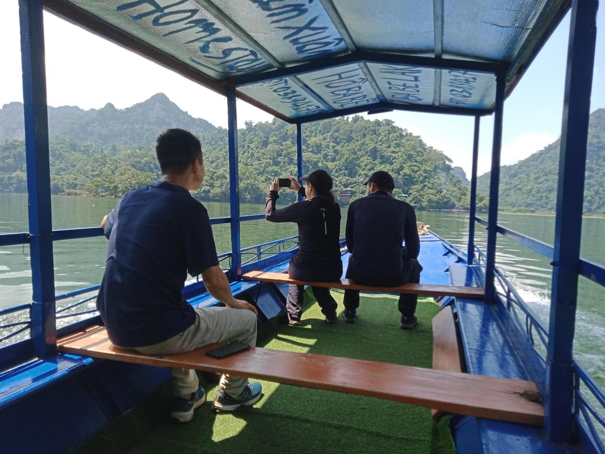 Tran Xuan Homestay Ba Be Екстериор снимка