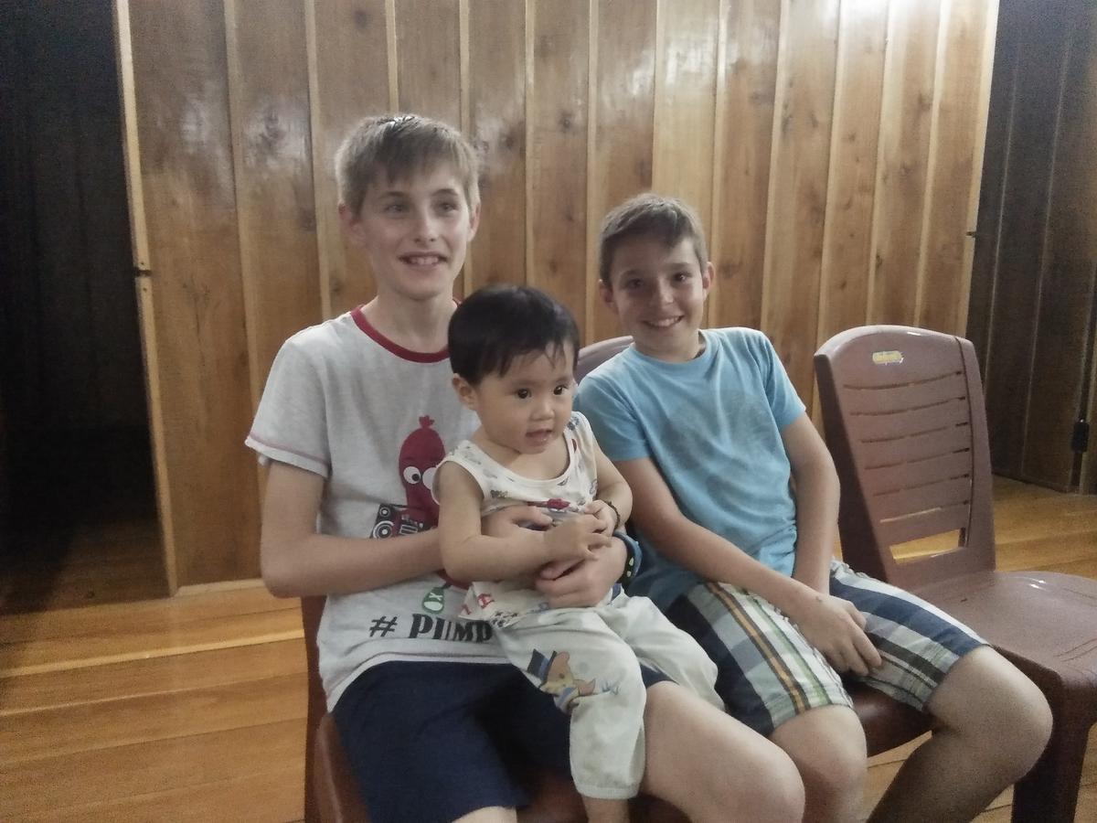 Tran Xuan Homestay Ba Be Екстериор снимка